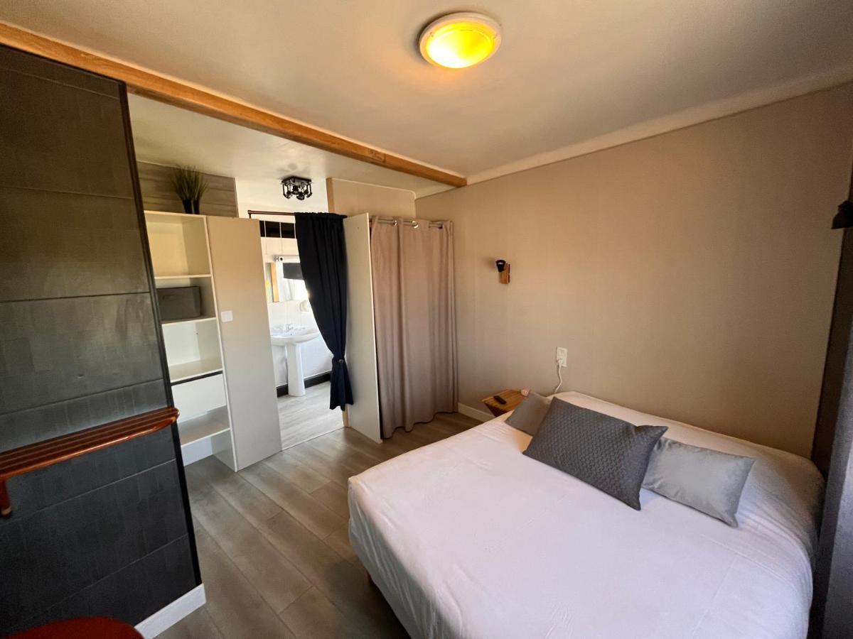 Hotel Des Iles Theix Zewnętrze zdjęcie